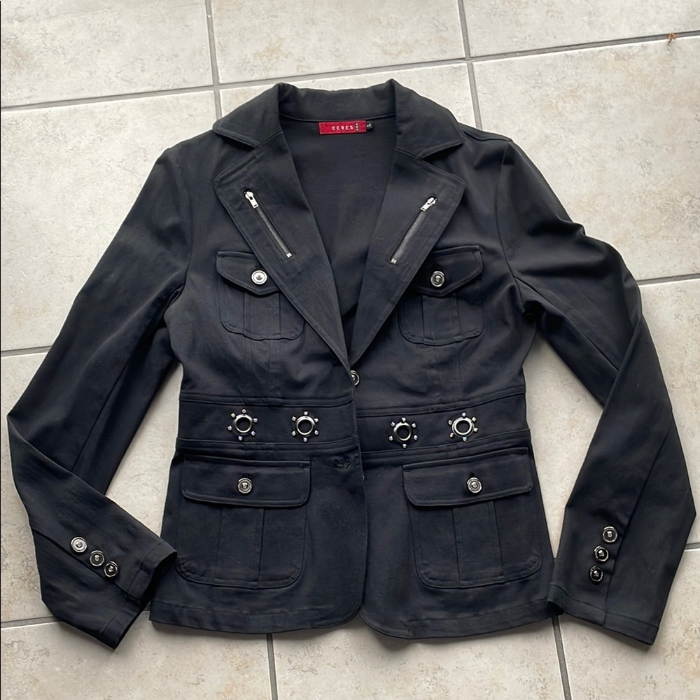 Stylish Black Women's Blazer with Button Accents